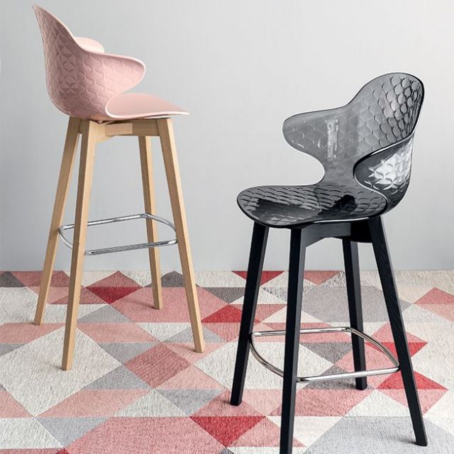 Barska stolica Saint Tropez CS/1881 65H