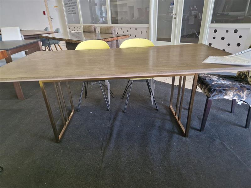 STOL CESARO 200X100CM - OUTLET