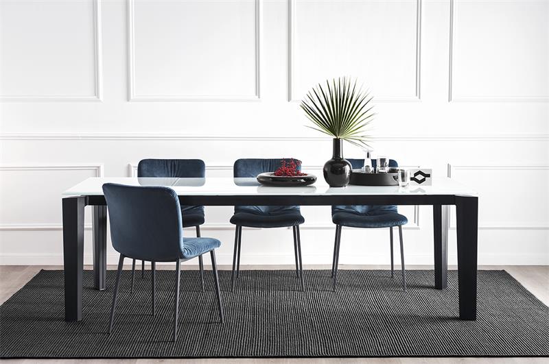 Stol Delta CS4097-R 160 na razvlačenje