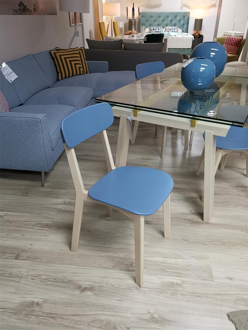 Stolica Cream - salon Pula