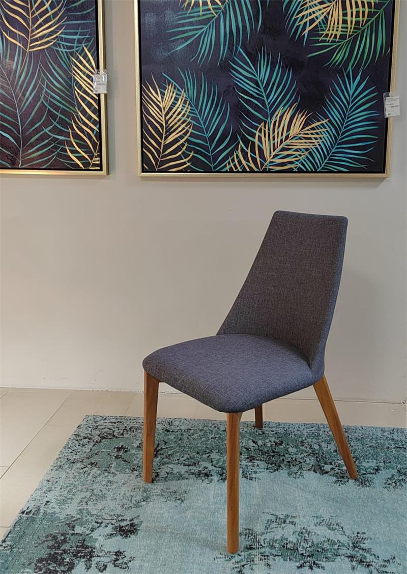 Stolica Romolo - salon Pula